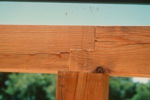 Cracked beams Cracked timbers