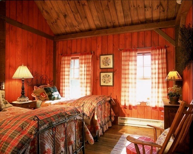 Rustic Guest House Bedroom by Yankee Barn Homes Guest Cottage Bedroom