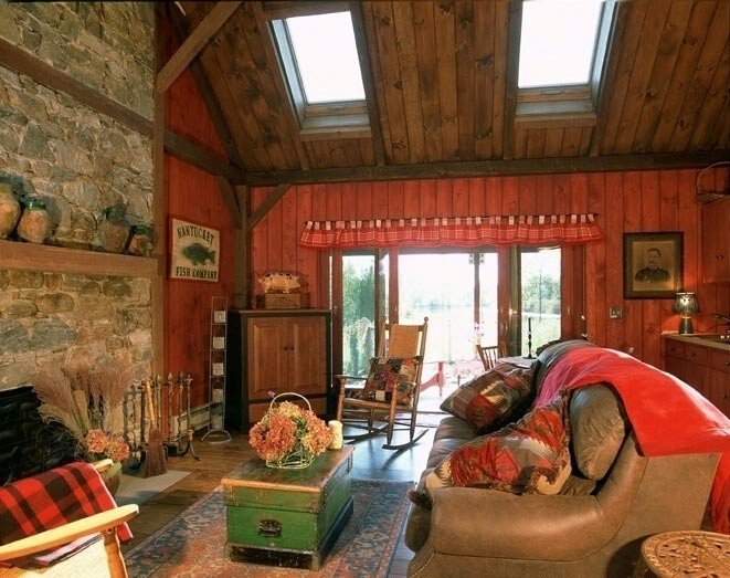Cottage by Yankee Barn Homes Guest House Great Room