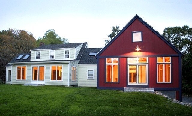 Yankee Barn Hoems Carriage House Additon large & Small Windows