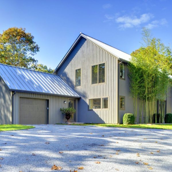 Oyster Shores modern barn home - PHOTOGRAPHY BY CHRIS FOSTER