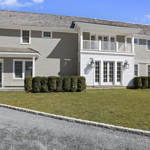 Bump Out with Overhead Porch