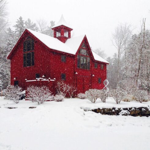 Bennington Carriage House in Snow