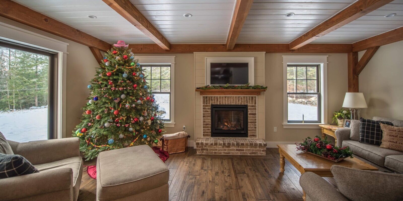 Yankee Barn Homes Holidays