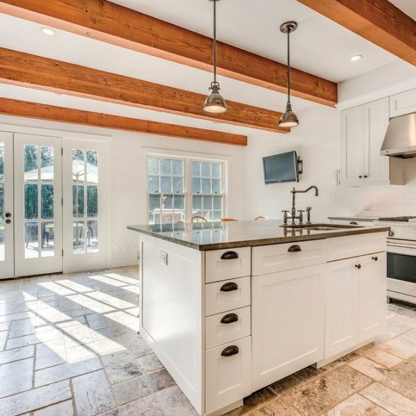 Tate Barn Home - East Hampton, NY